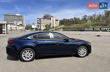Седан Mazda 6 2015 в 