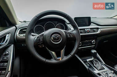 Седан Mazda 6 2016 в 