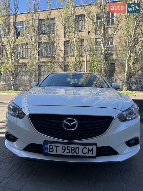 Седан Mazda 6 2016 в 