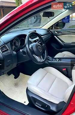 Седан Mazda 6 2015 в 
