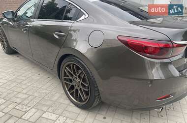 Седан Mazda 6 2015 в 
