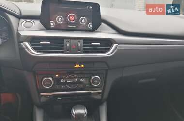 Седан Mazda 6 2016 в 