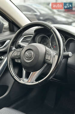 Седан Mazda 6 2015 в 