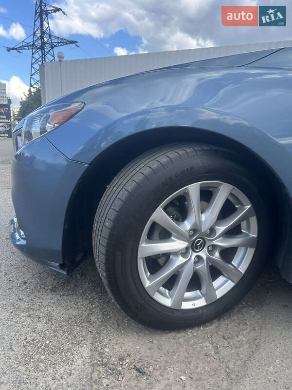 Седан Mazda 6 2015 в Киеве