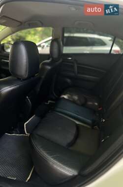 Седан Mazda 6 2011 в 