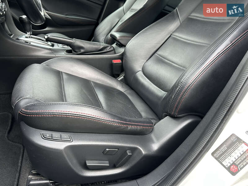 Седан Mazda 6 2013 в Луцке