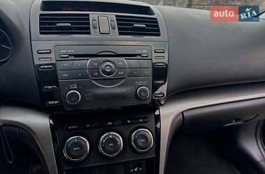 Седан Mazda 6 2011 в 