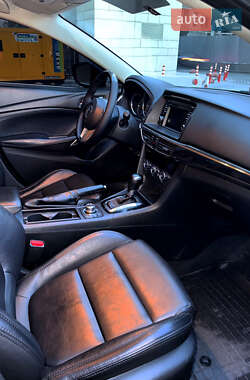 Седан Mazda 6 2014 в 