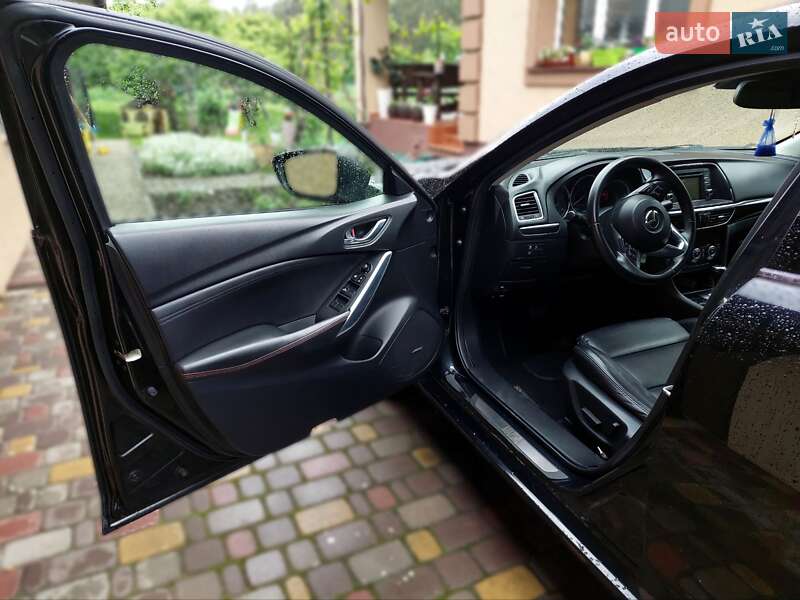 Седан Mazda 6 2013 в Белогородке
