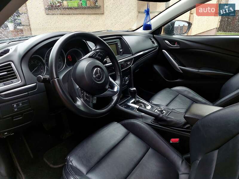 Седан Mazda 6 2013 в Белогородке