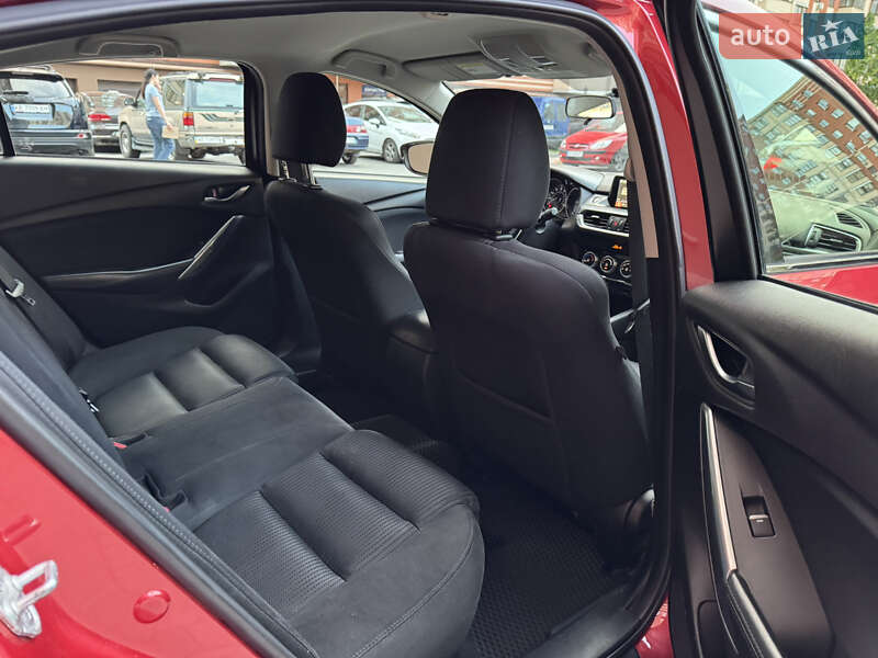 Седан Mazda 6 2015 в Дніпрі