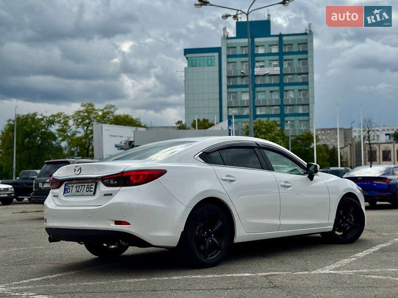 Седан Mazda 6 2016 в Киеве