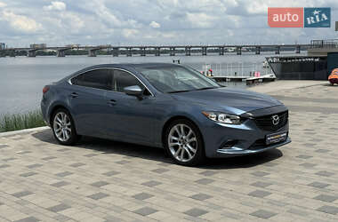 Седан Mazda 6 2015 в 