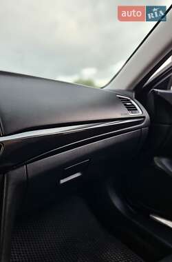 Седан Mazda 6 2014 в 