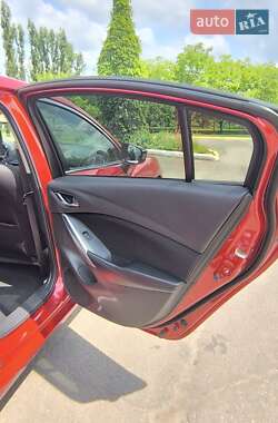 Седан Mazda 6 2014 в Южноукраїнську