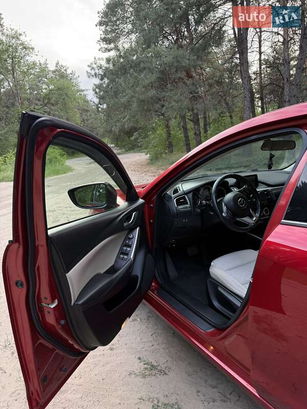 Седан Mazda 6 2015 в Запоріжжі