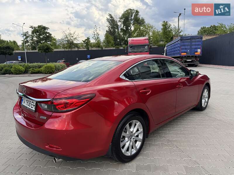 Седан Mazda 6 2014 в Киеве