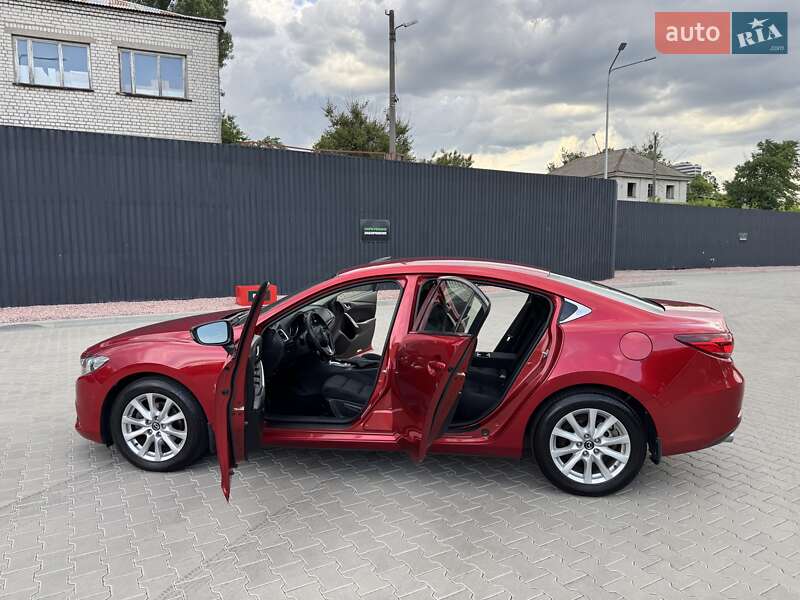 Седан Mazda 6 2014 в Киеве