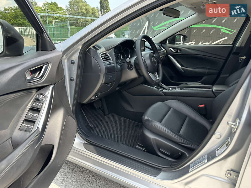 Седан Mazda 6 2016 в Киеве