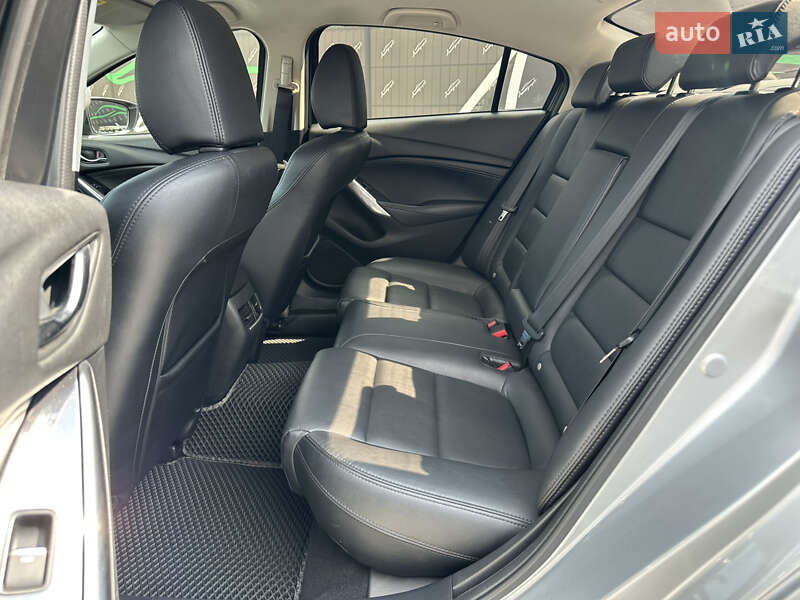 Седан Mazda 6 2016 в Киеве