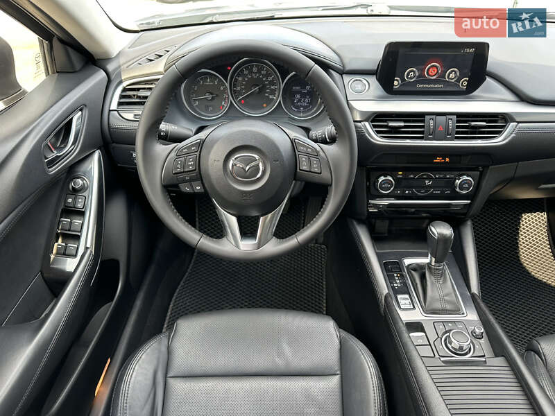 Седан Mazda 6 2016 в Киеве