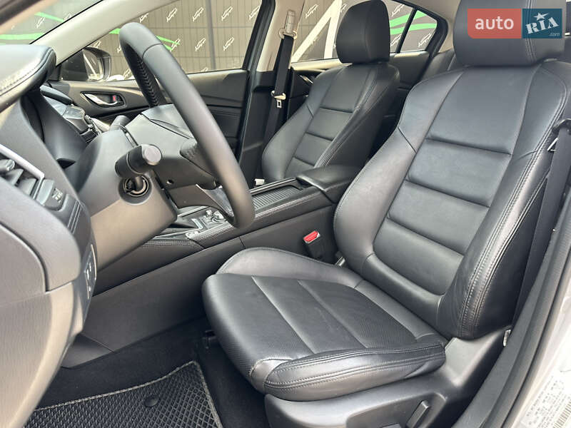 Седан Mazda 6 2016 в Киеве
