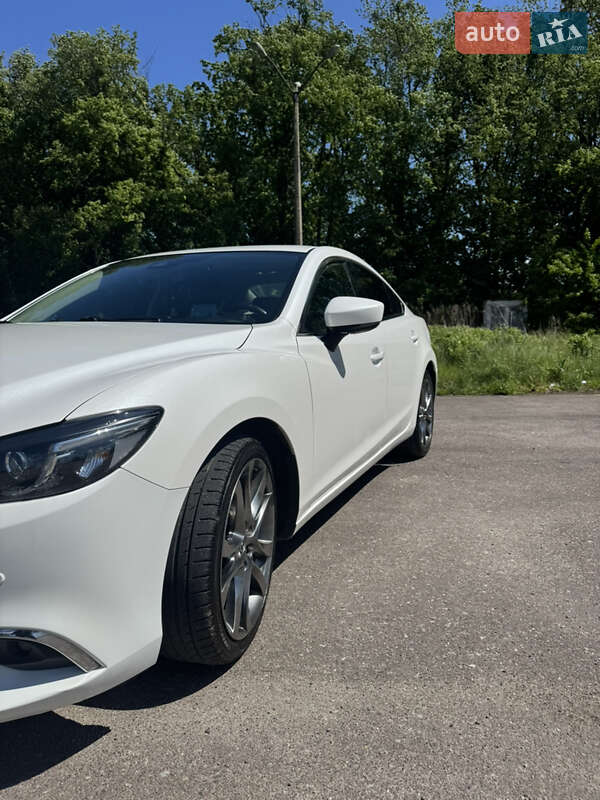 Седан Mazda 6 2016 в Дубно