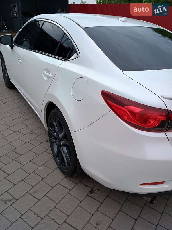Седан Mazda 6 2014 в Бродах