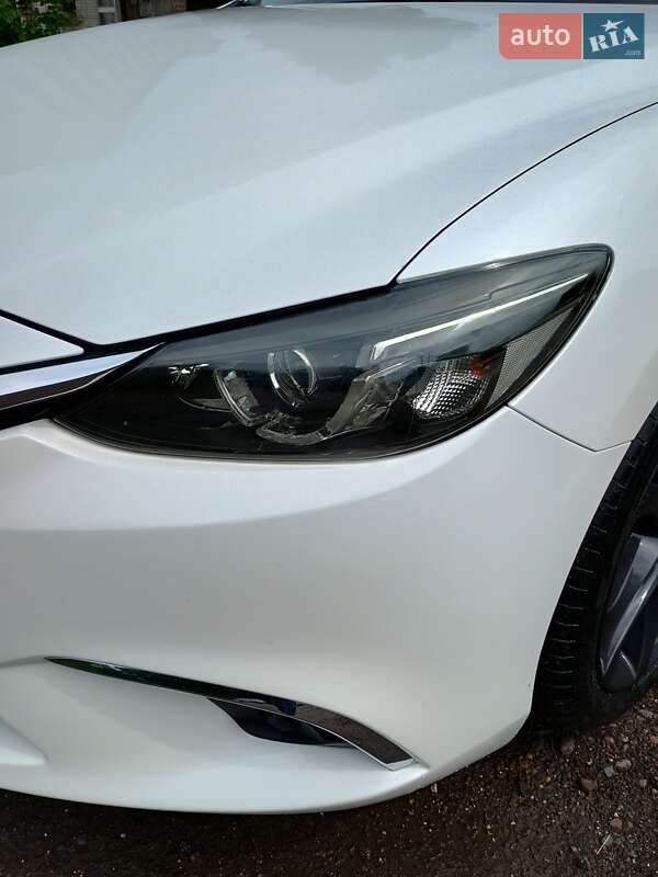 Седан Mazda 6 2014 в Бродах