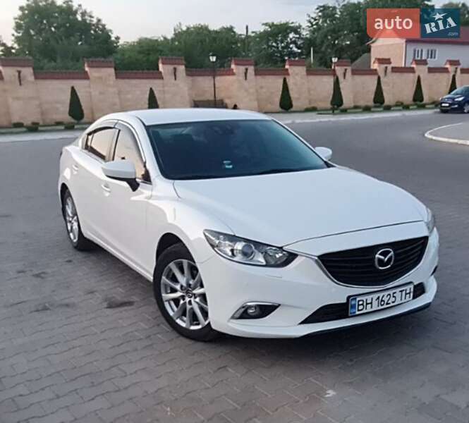Седан Mazda 6 2015 в 