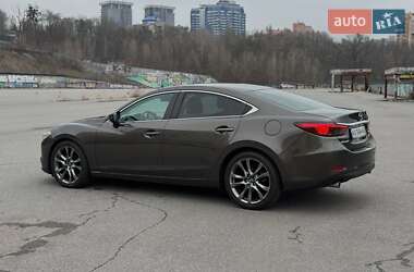 Седан Mazda 6 2015 в 