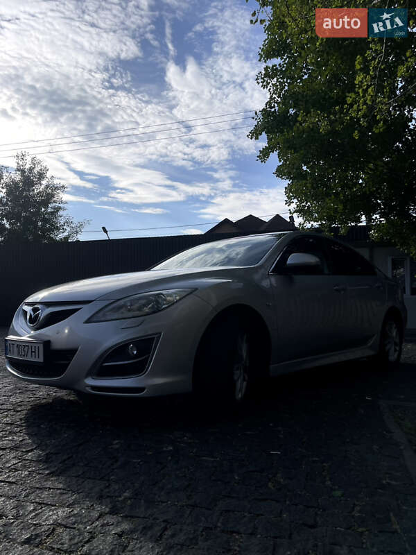 Седан Mazda 6 2011 в Косове