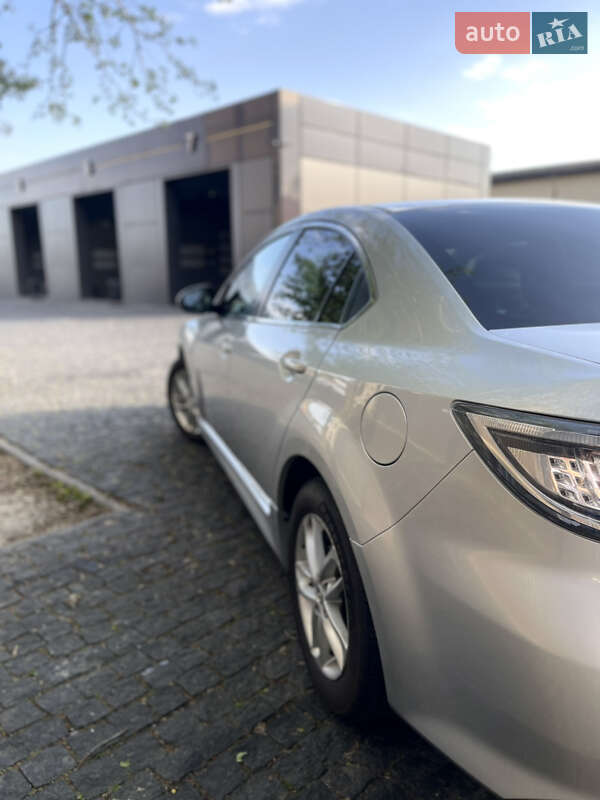Седан Mazda 6 2011 в Косове