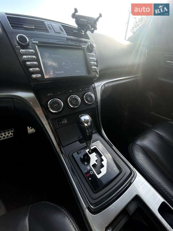 Седан Mazda 6 2011 в Косове