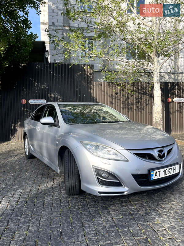 Седан Mazda 6 2011 в Косове