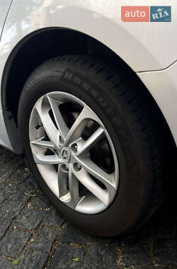 Седан Mazda 6 2011 в Косове