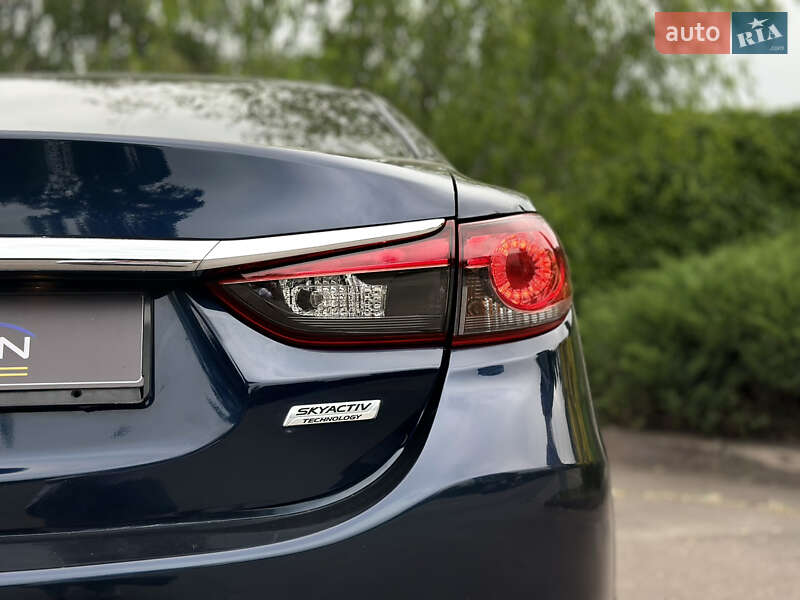 Седан Mazda 6 2017 в Днепре