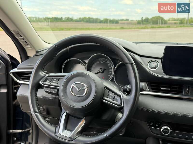 Седан Mazda 6 2018 в Киеве
