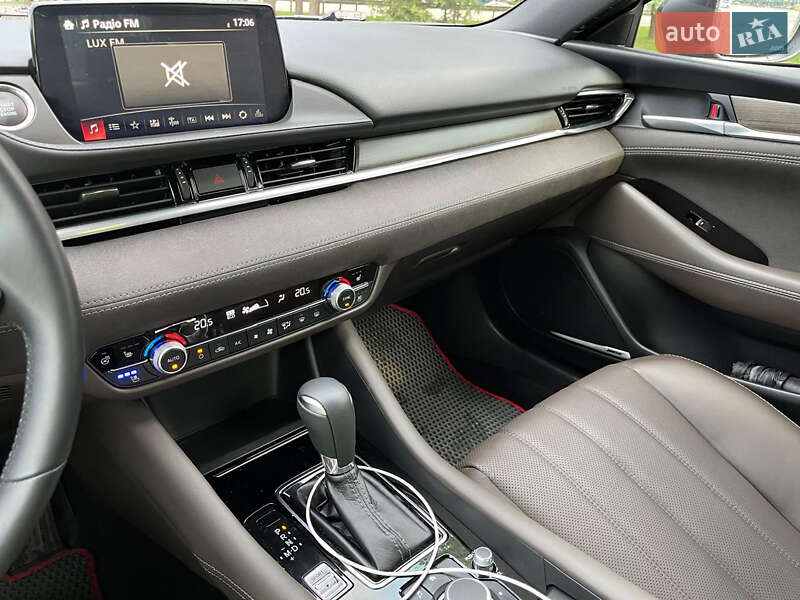 Седан Mazda 6 2021 в Гатном