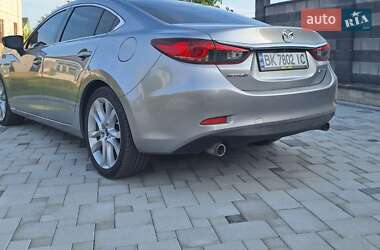 Седан Mazda 6 2014 в 