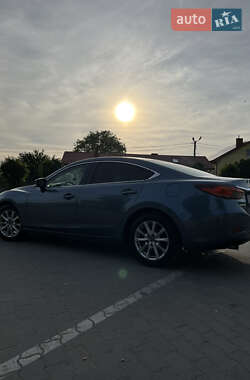 Седан Mazda 6 2015 в 