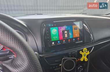 Седан Mazda 6 2014 в 