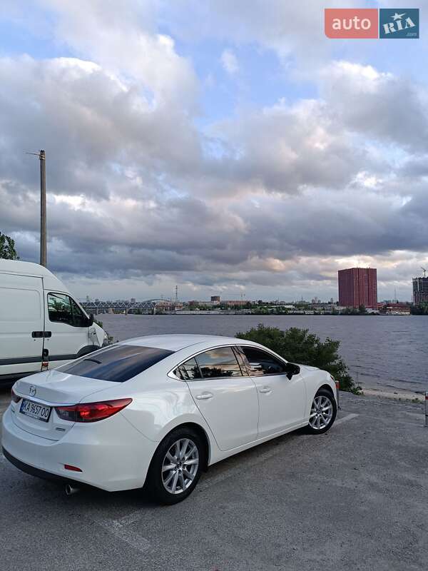Седан Mazda 6 2015 в Киеве