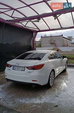 Седан Mazda 6 2015 в 