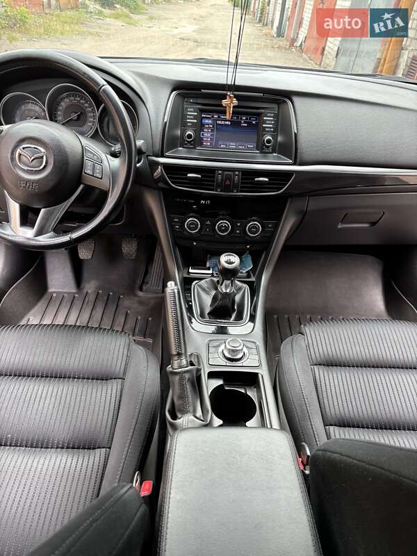 Седан Mazda 6 2014 в Запоріжжі