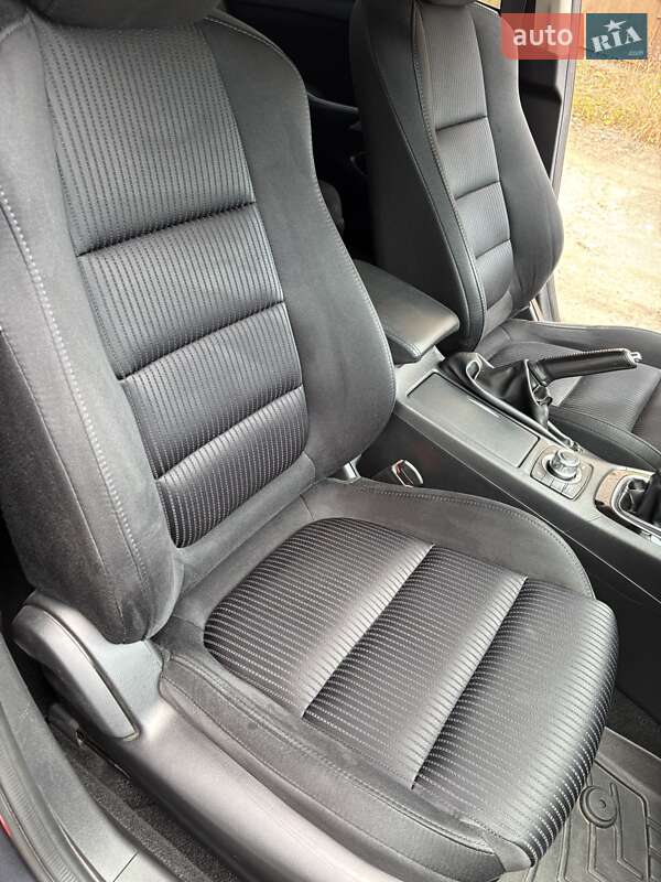 Седан Mazda 6 2014 в Запорожье