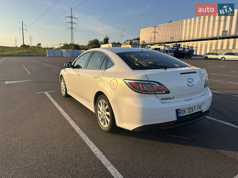 Лифтбек Mazda 6 2010 в Ровно