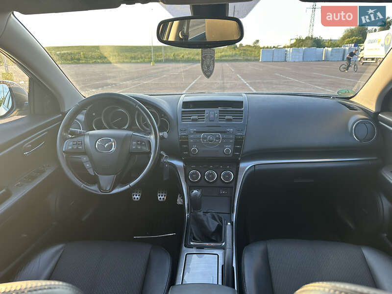 Лифтбек Mazda 6 2010 в Ровно