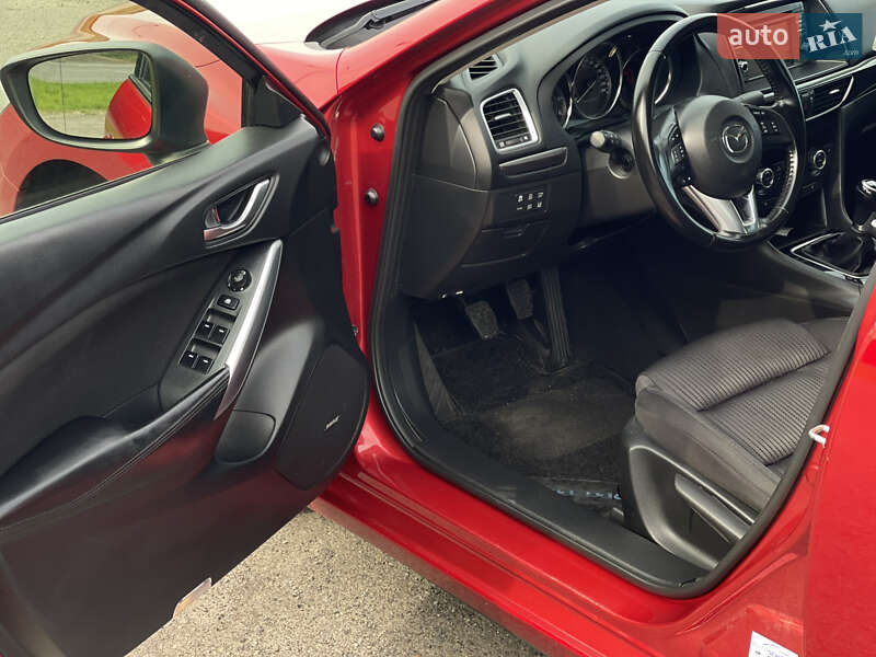 Седан Mazda 6 2012 в Львове