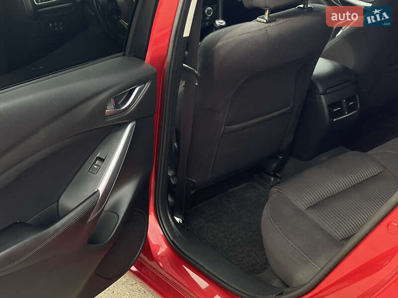 Седан Mazda 6 2012 в Львове